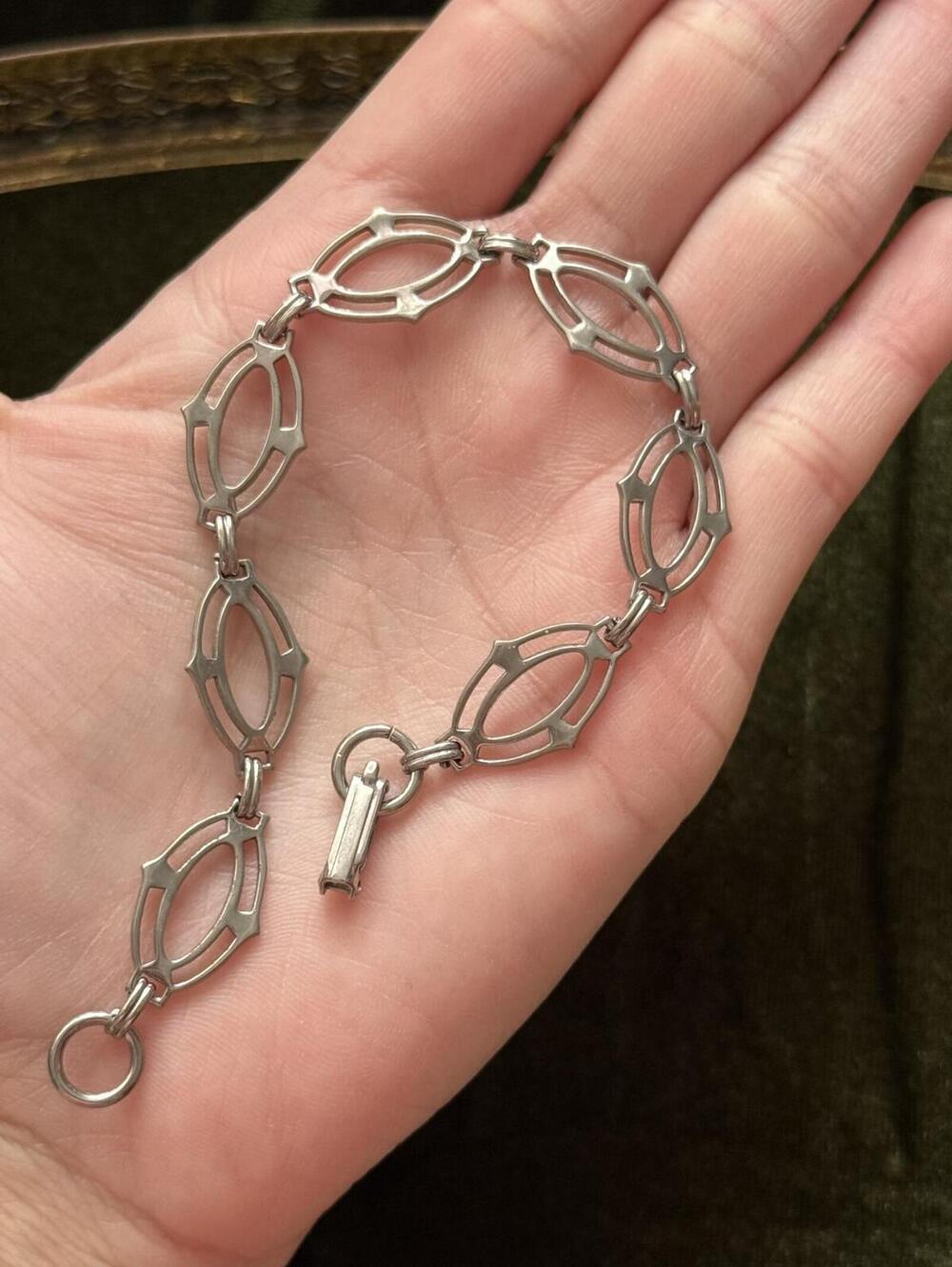 Vintage silver tone bracelet